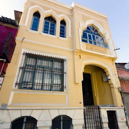 Mansion With Lemon Tree Apartment อิซมีร์ ภายนอก รูปภาพ