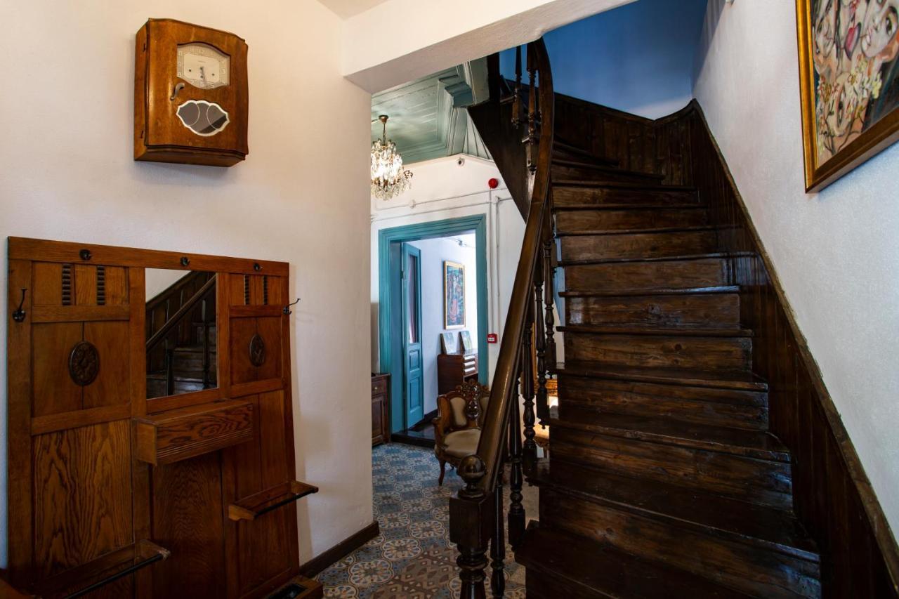Mansion With Lemon Tree Apartment อิซมีร์ ภายนอก รูปภาพ