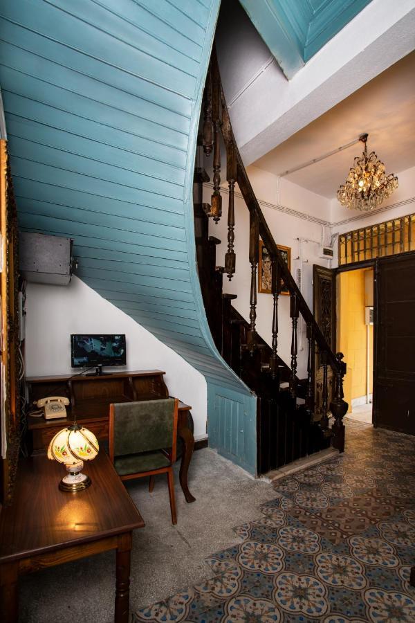 Mansion With Lemon Tree Apartment อิซมีร์ ภายนอก รูปภาพ