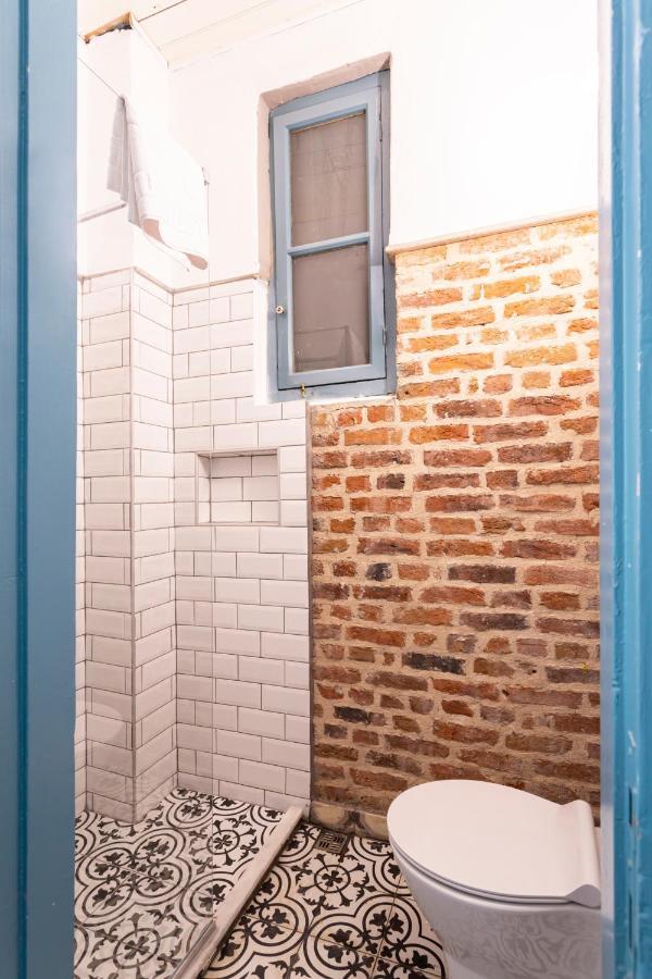 Mansion With Lemon Tree Apartment อิซมีร์ ภายนอก รูปภาพ